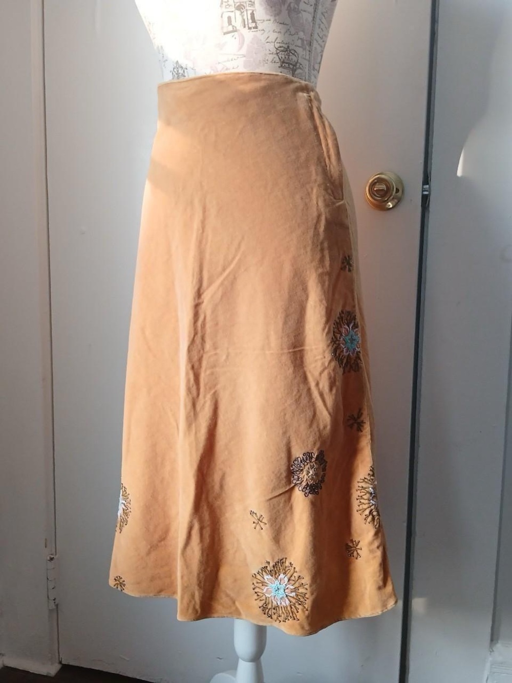 American Vintage Embroidered Midi Skirt